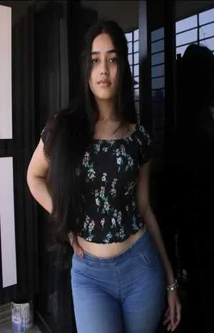 call girl service in Hauz Khas